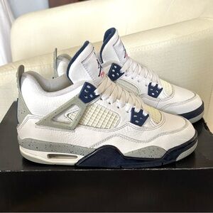 Jordan 4 Retro Midnight Navy GS Nike Size 5Y Womens 6.5